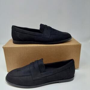 GAP Women’s Black Loafers Slip On Faux Suede Flats Size 7 NEW